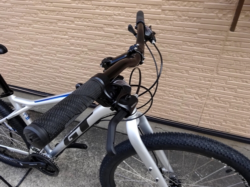 自転車本体 GT Aggressor AGGRESSOR SPORT - GT Bicycles 日本語公式サイト | MTB,BMX